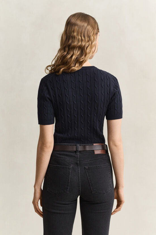 Kort&aelig;rmet sweater af str&aelig;kbomuld med kabelstrik