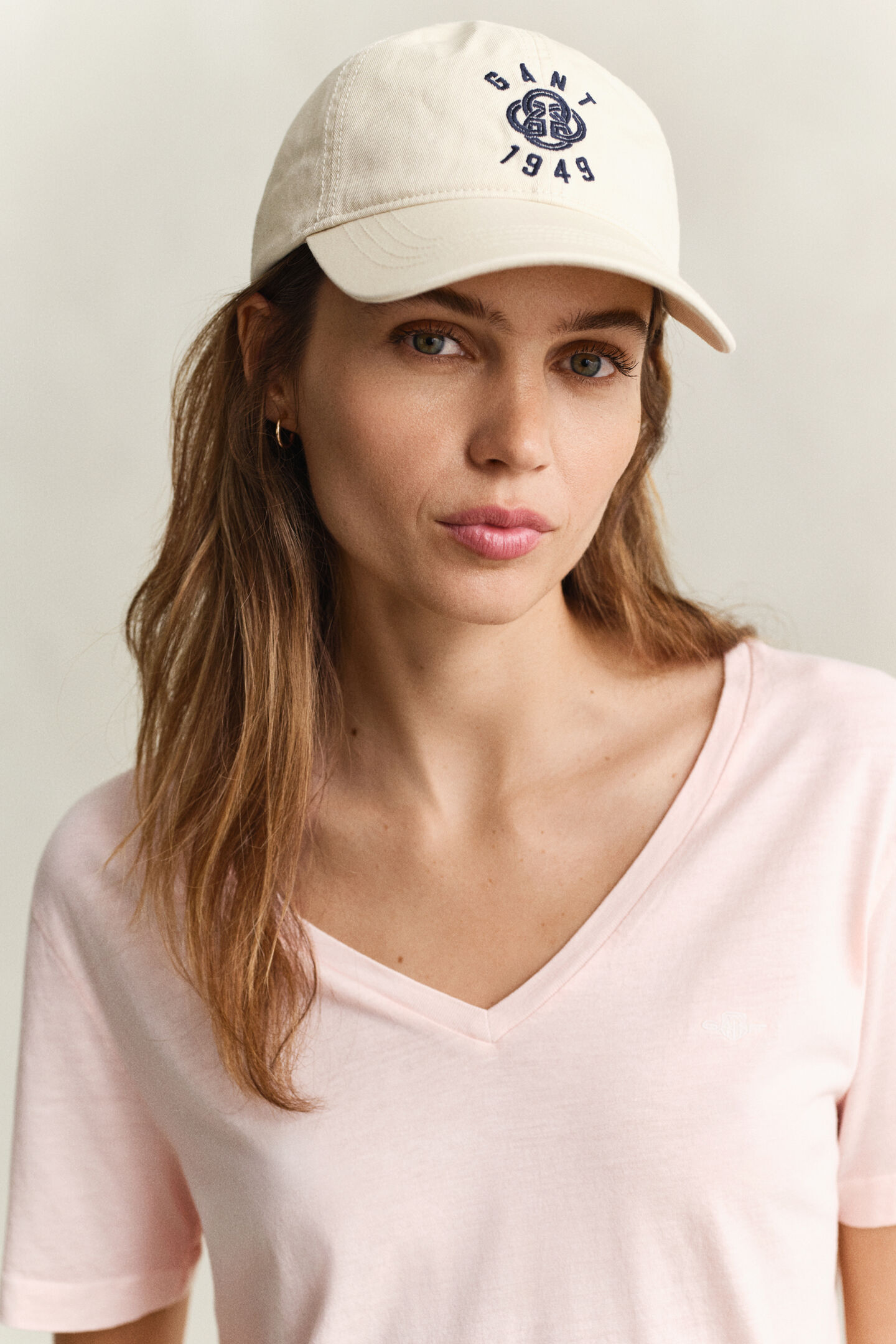 Vasket Shield T-shirt med V-hals